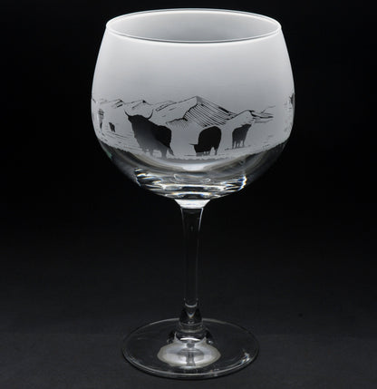 Highland Cattle Gin Cocktail Glass - Hand Etched/Engraved Gift