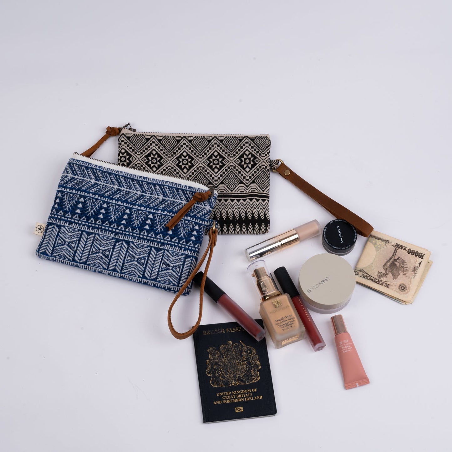 Amara Wristlet in Indigo