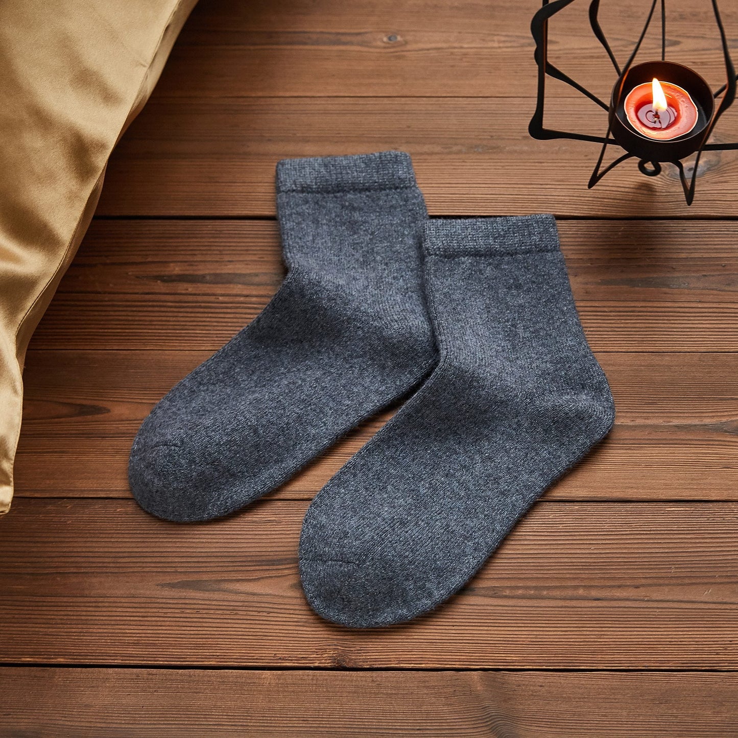 Earl Grey Wool Quarter-Length Socks | Flexible Fit