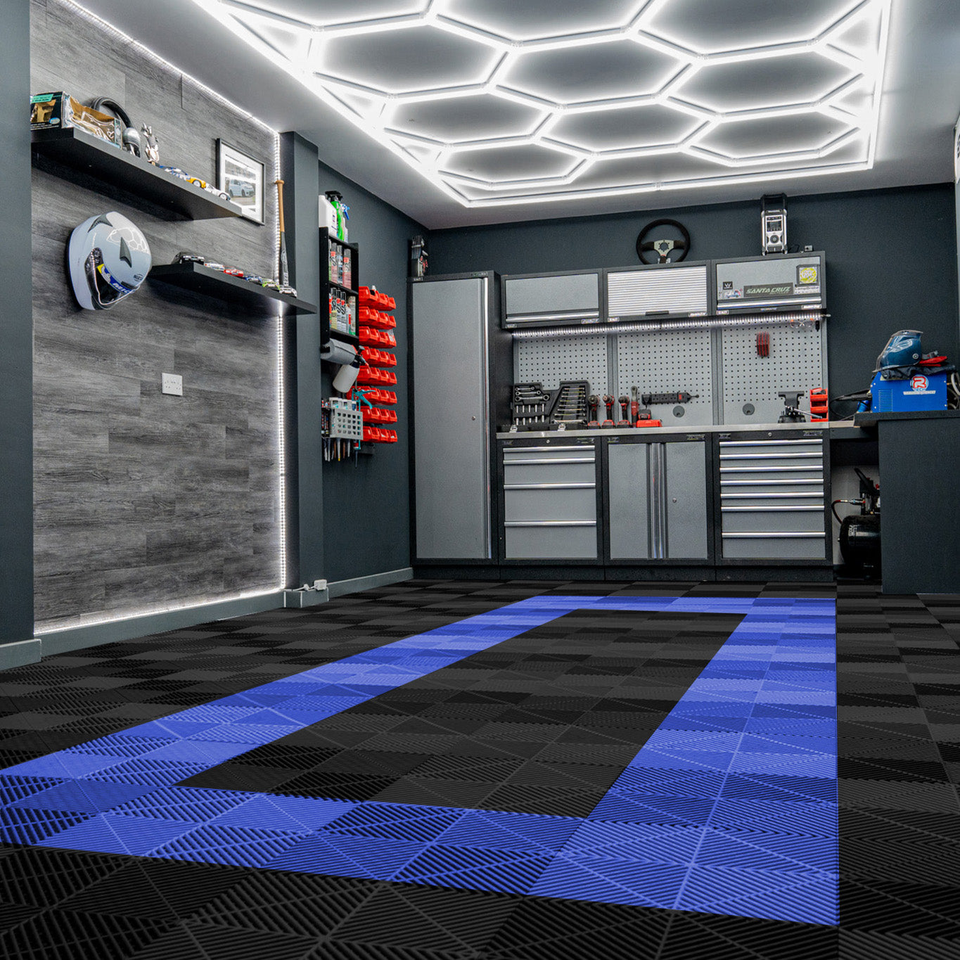 Vented Garage Floor Tiles With Edges – 165 Black & 60 Blue