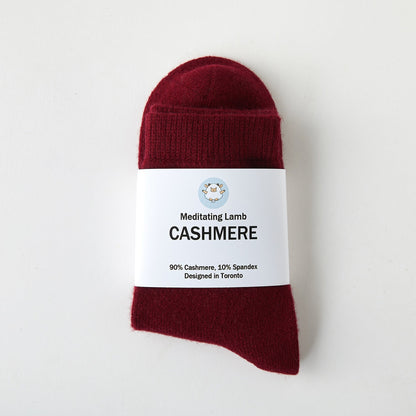 Cranberry Red Cashmere Quarter-Length Socks | Flexible Fit