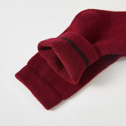 Cranberry Red Cashmere Quarter-Length Socks | Flexible Fit