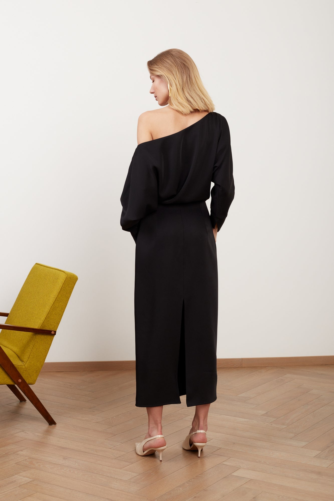 AGALIA black work to evening off-the-shoulder midi dress