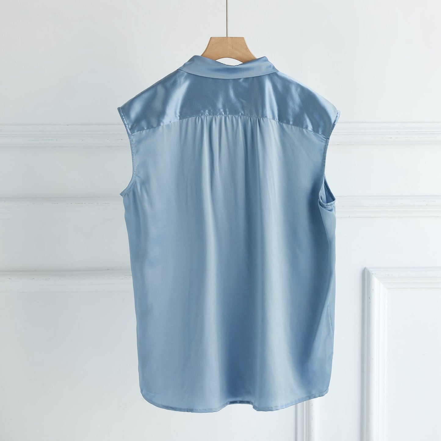 Custom Pure Silk Pointed Peter Pan Collar Sleeveless Blouse | Auri | 22 Momme Silk Charmeuse