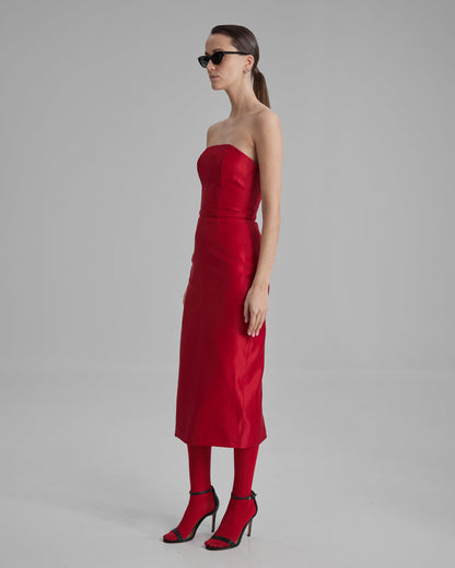 KIRA DRESS | strapless pencil midi in red