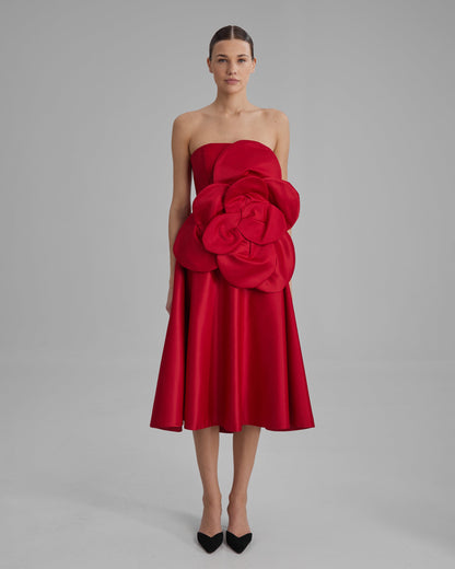 MIA DRESS + FLOWER | strapless A line midi in red