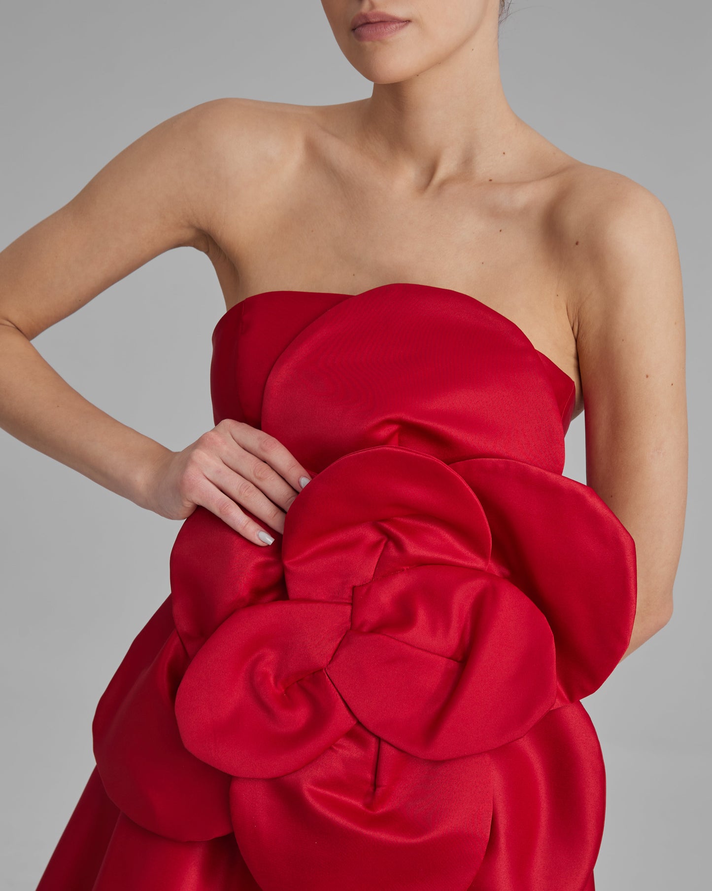 MIA DRESS + FLOWER | strapless A line midi in red