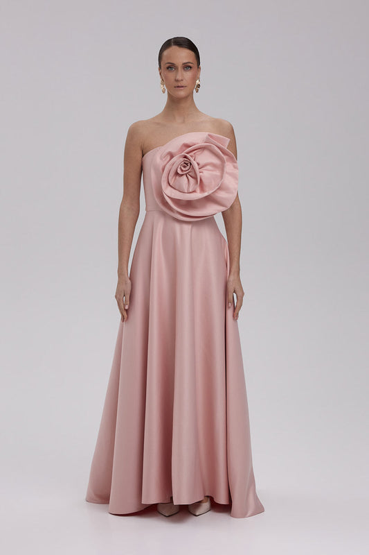SALVIA DRESS + CAMELIA BROCH | A line maxi in powder pink