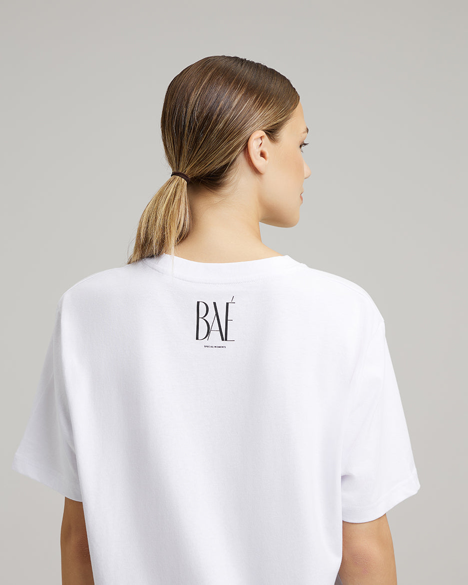 T-SHIRT DRESS WITH FEATHERS | BAÉ said yes in white