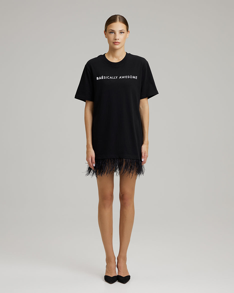 T-SHIRT DRESS WITH FEATHERS | BAÉsically awesome in black