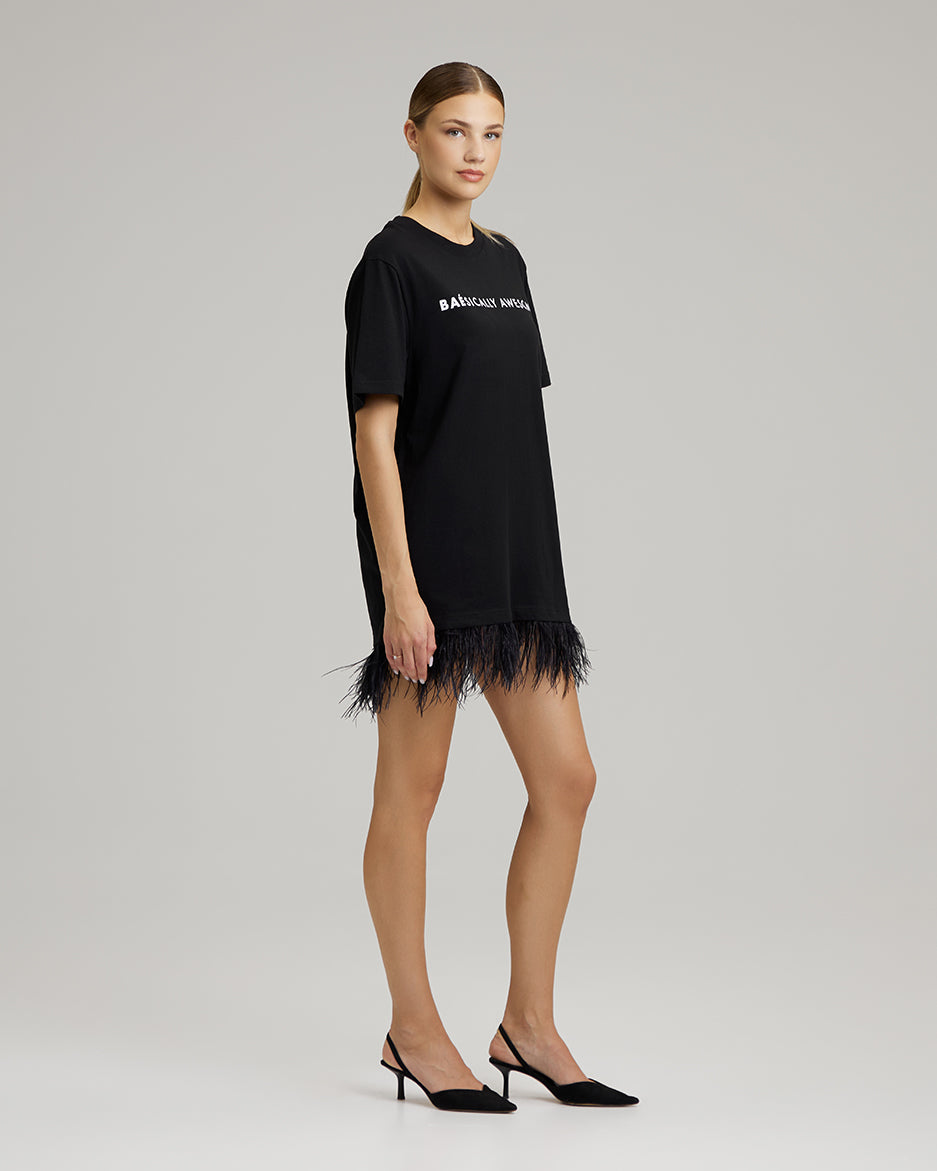 T-SHIRT DRESS WITH FEATHERS | BAÉsically awesome in black