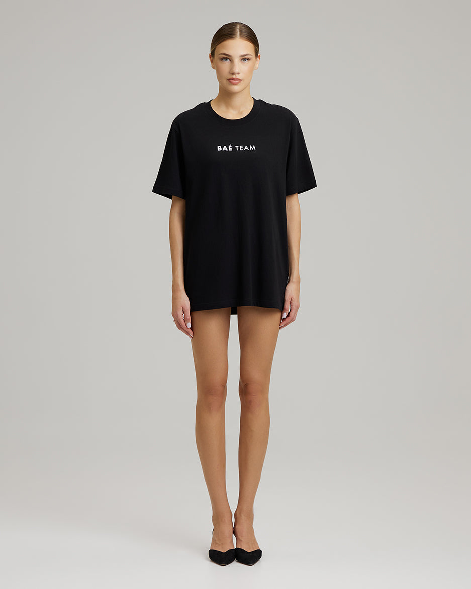 T-SHIRT DRESS WITH FEATHERS | BAÉ team in black