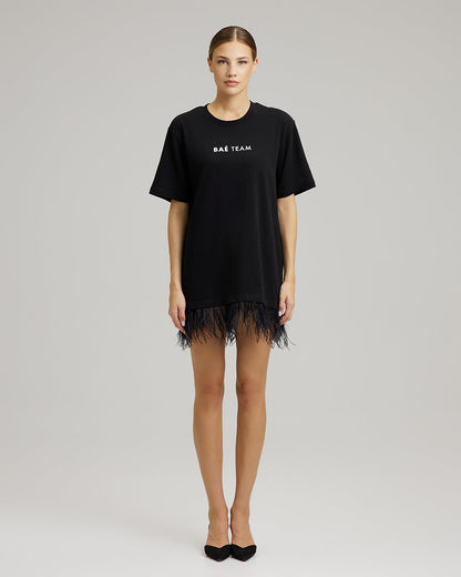 T-SHIRT DRESS WITH FEATHERS | BAÉ team in black