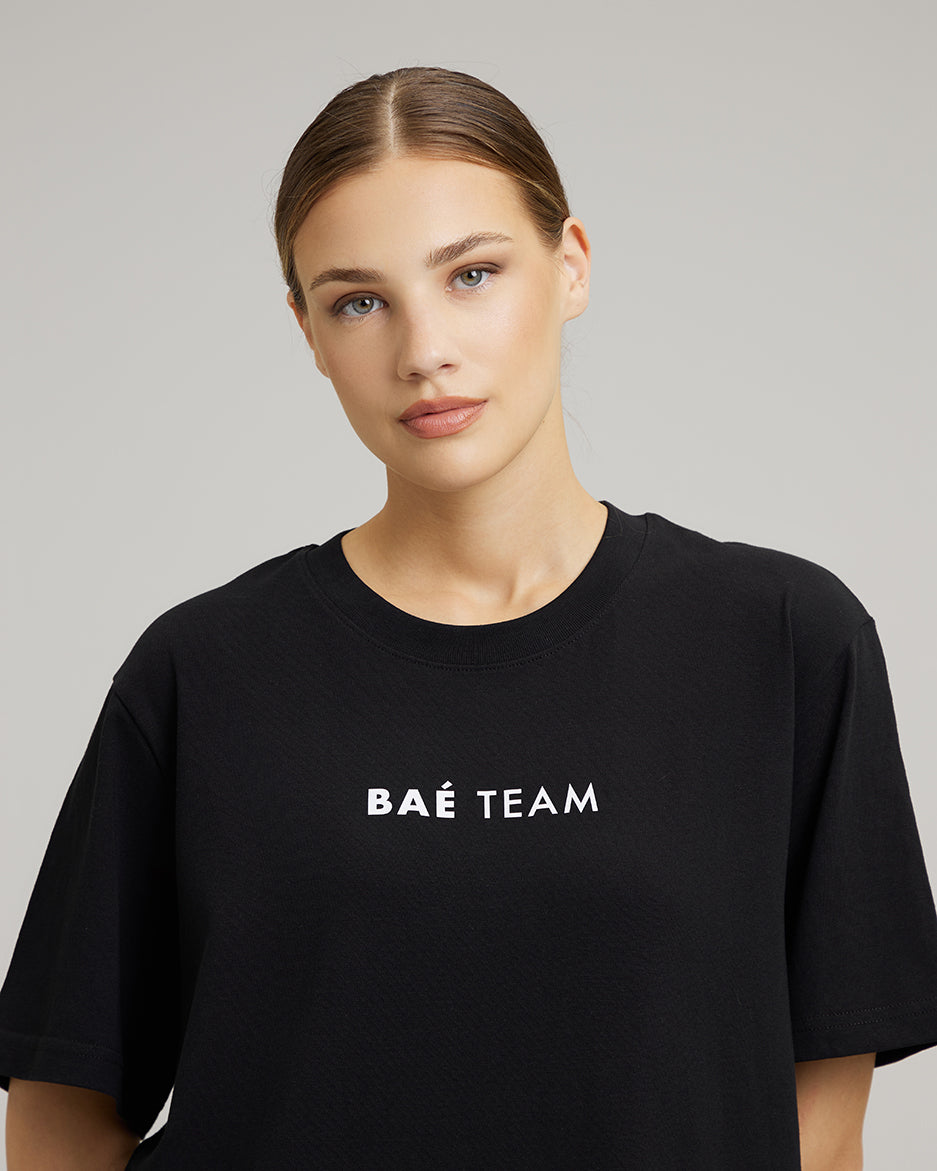 T-SHIRT DRESS WITH FEATHERS | BAÉ team in black