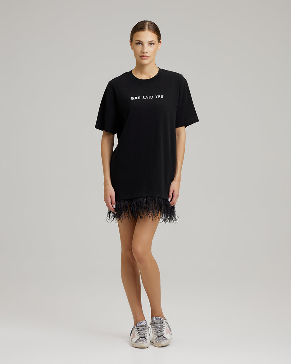 T-SHIRT DRESS WITH FEATHERS | BAÉ said yes in black