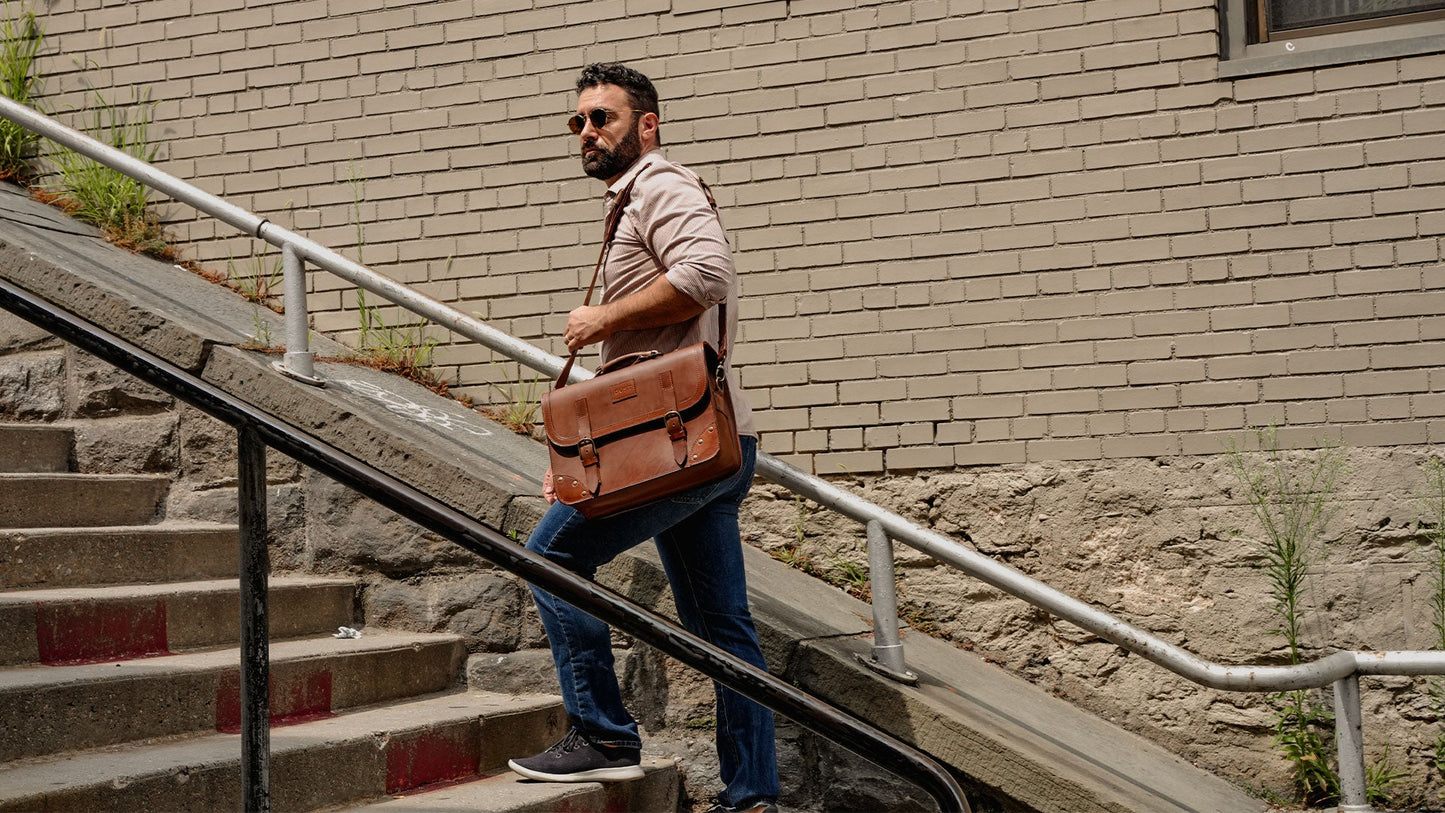 Leather Briefcase in Cuoio Dark Brown