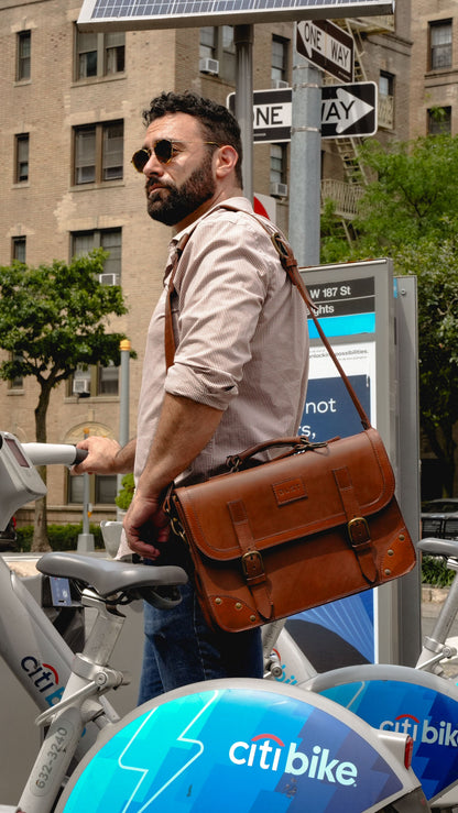 Leather Briefcase in Cuoio Dark Brown