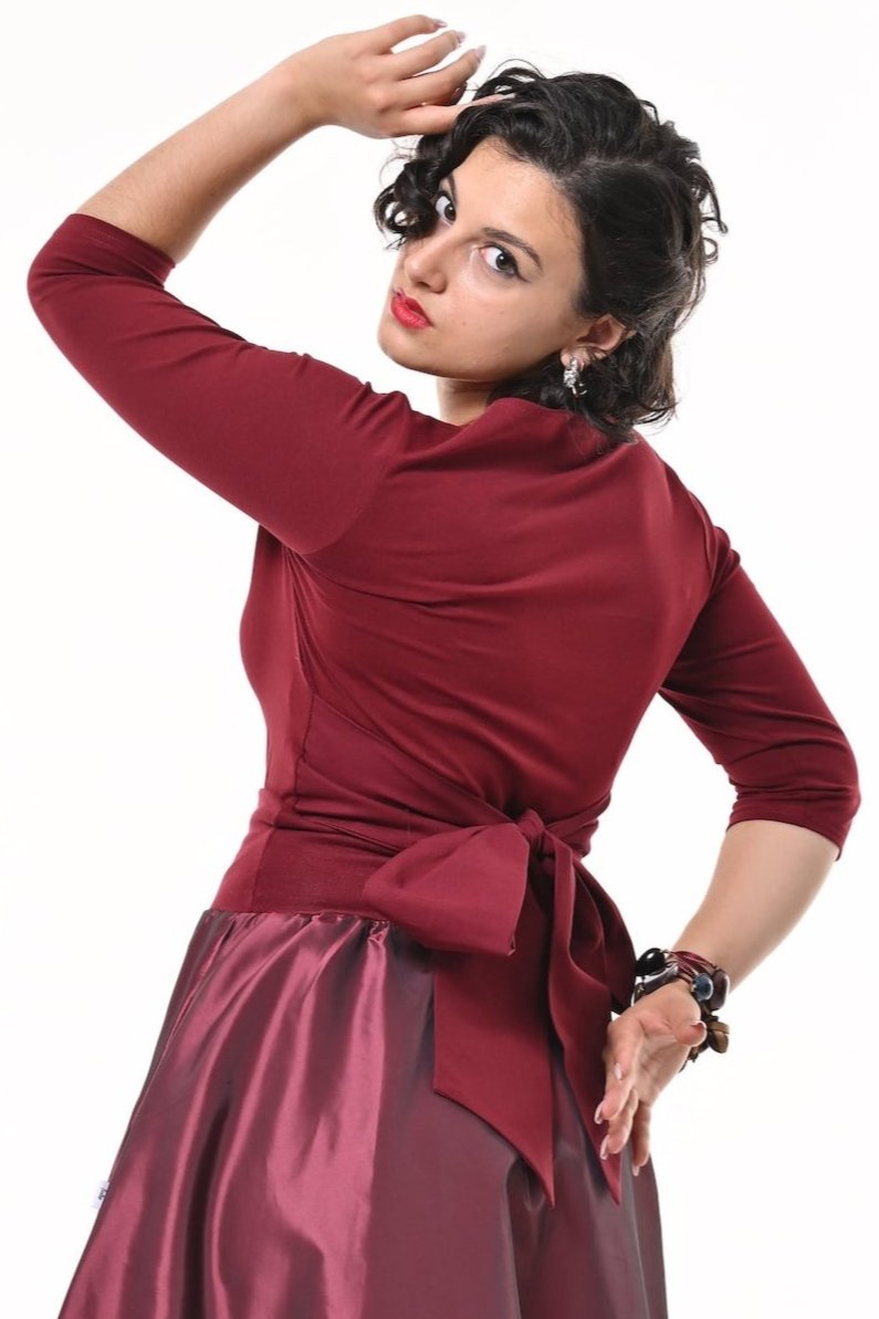 Primrose Top With Bow In Burgundy