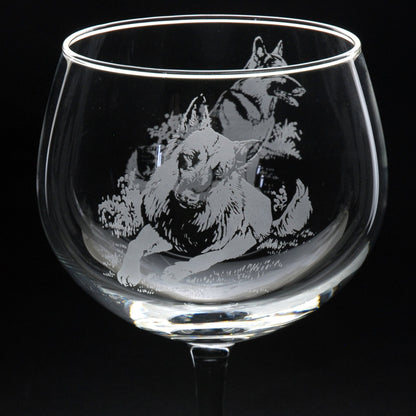 German Shepherd Dog Gin Cocktail Glass - Hand Etched/Engraved Gift