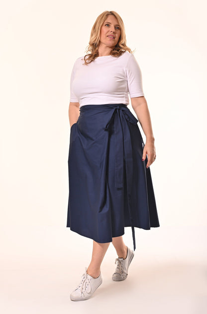 Illusion Midi Wrap Skirt With Pockets In Navy