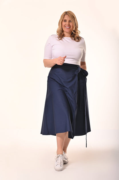 Illusion Midi Wrap Skirt With Pockets In Navy