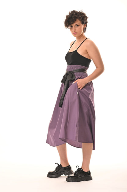 Orchid Midi Skirt With Pockets In Pale Grape