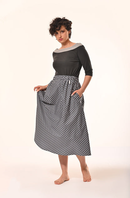 Sovereign Skirt With Pockets In Charcoal Polka-dot