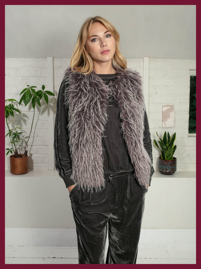 Scandi Gilet In Grey