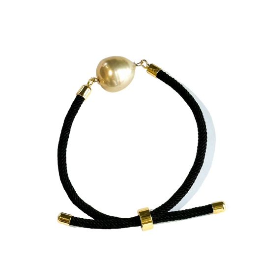 The Oro Adjustable bracelet